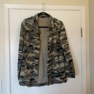 Camo shirt jacket